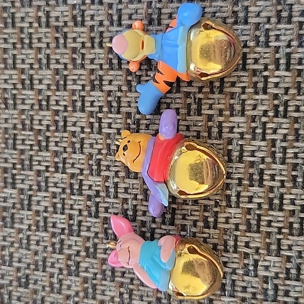 #1 Vintage Winnie-the-Pooh Hallmark Keepsake Ornament Miniature 2003